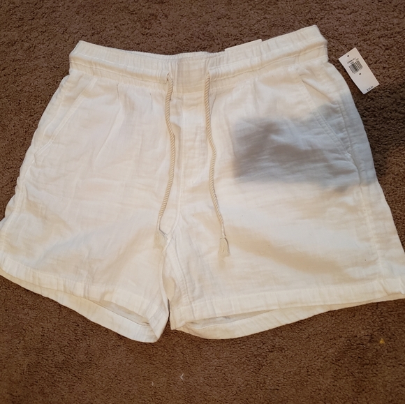 Old Navy women's shorts - Picture 1 of 3